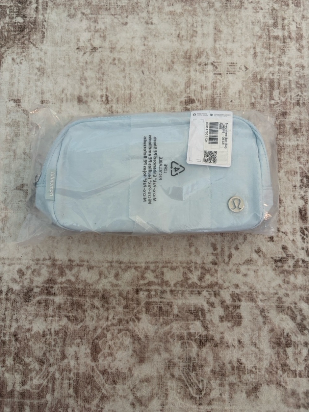 NWT lululemon Cloud Silver Everywhere Belt Bag Waist Pouch - Picture 7 of 7